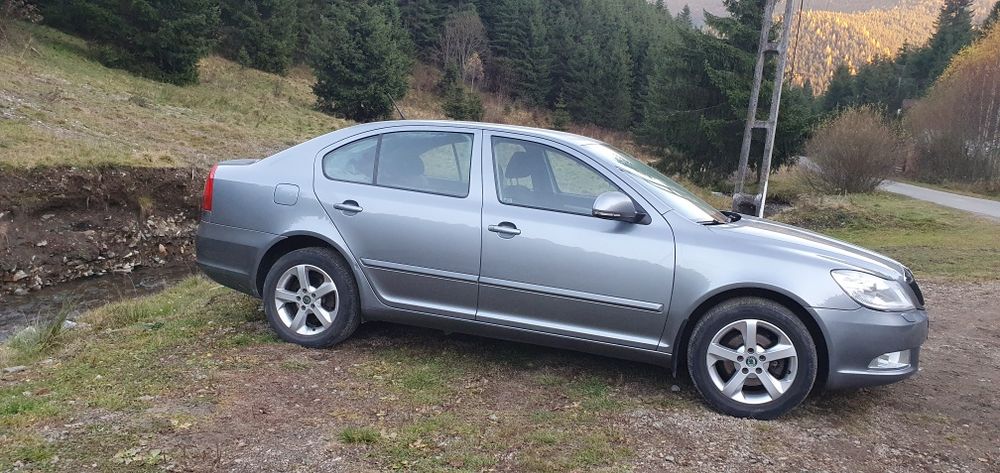 Skoda  octavia  2