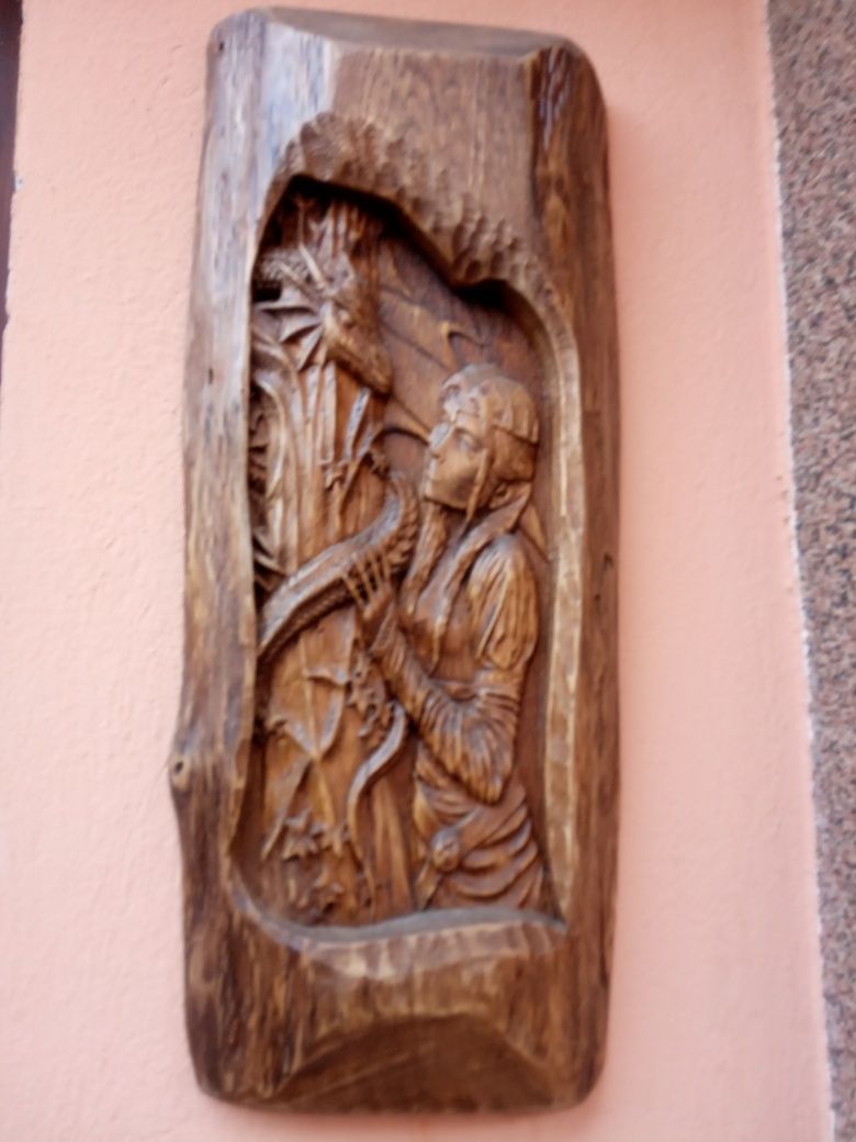 Sculptură din lemn de nuc