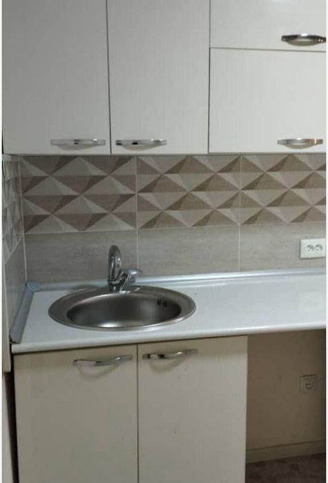 Квартира продаётся Чиланзар 5 квартал 1/1/4 ТРЦ катартал