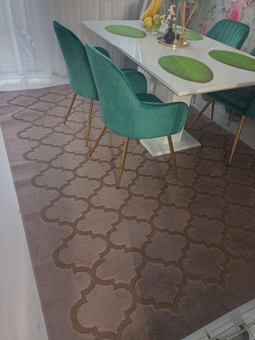 Set două covoare 200x300 și 170x220