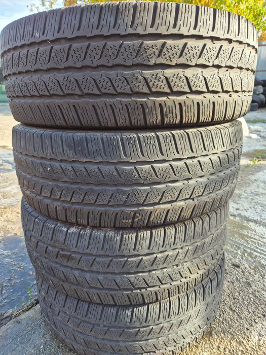 4 Anvelope de IARNA - 225/65/16C Continental impecabile DOT 2023