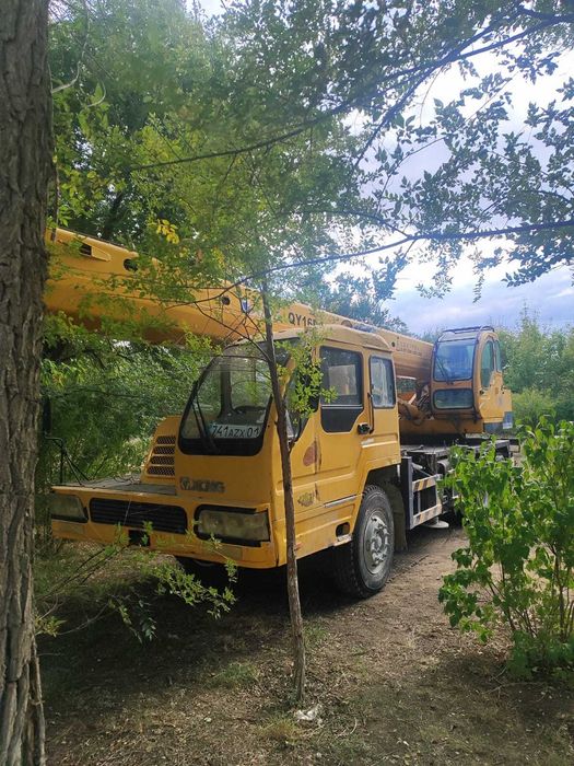 Кран автомобильный  XCMG