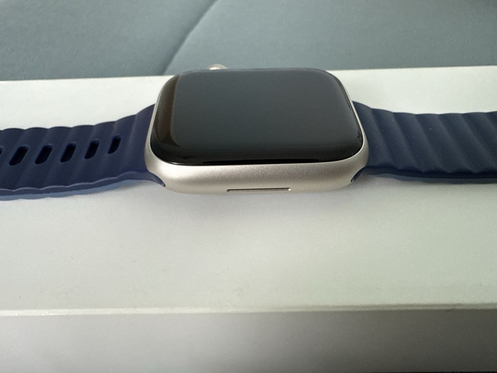 Apple watch 9 series 45mm Starlight