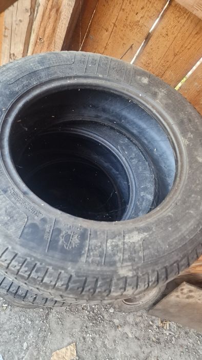 Vand cauciucuri 215 65 r16