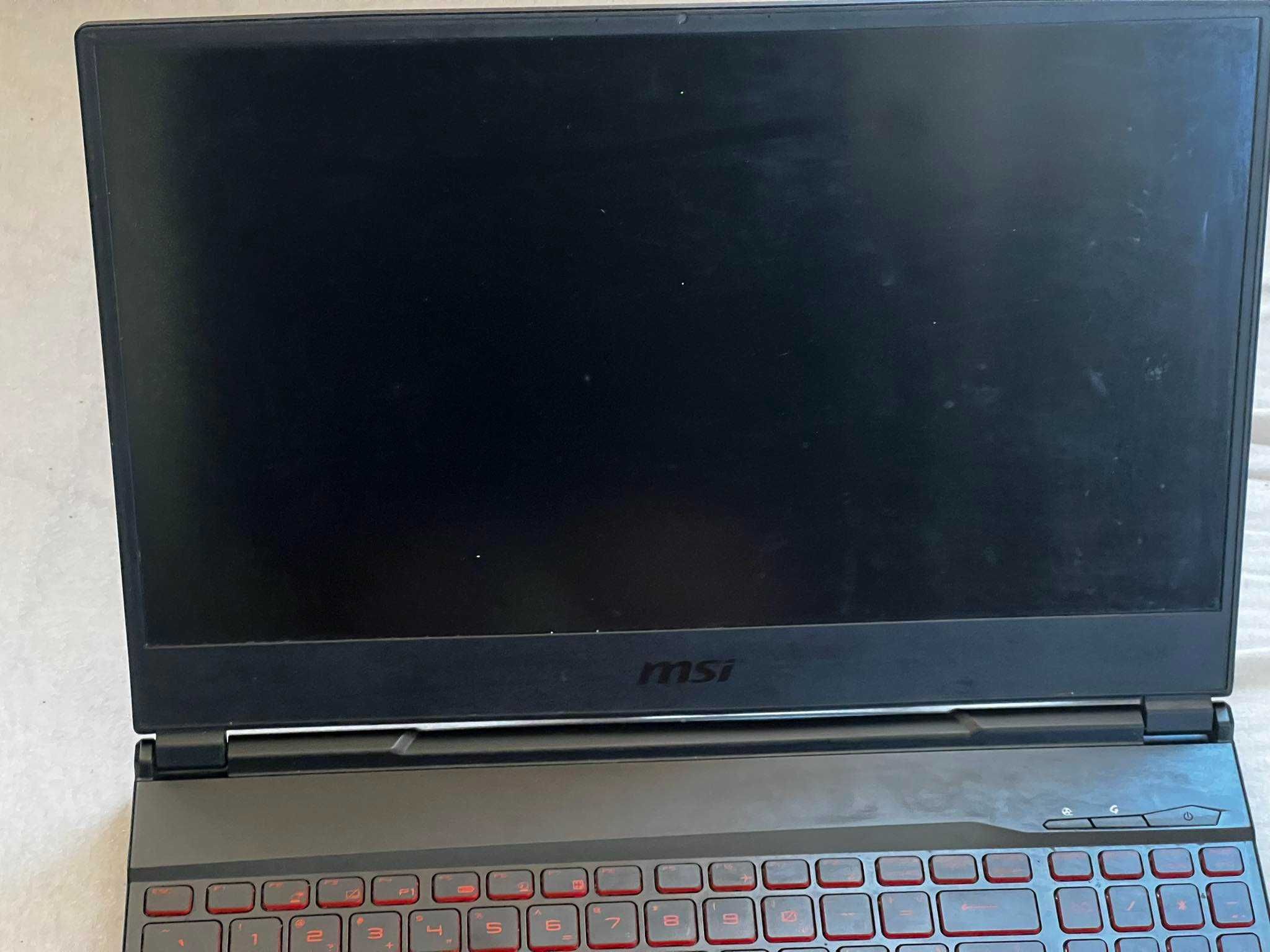 Лаптоп MSI GL65 10SER 15INCH 144hz Intel Core i5 RTX2060 16GB RAM