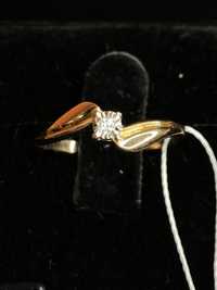 Золотое кольцо бриллиантовыми вставками.|585|р-р17|