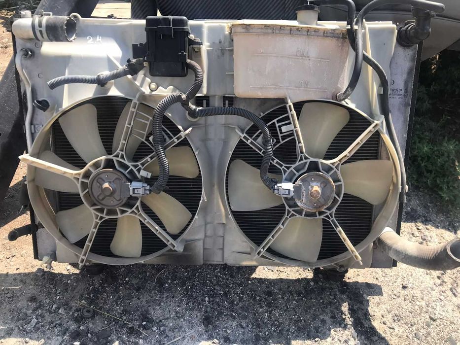 Радиатор Тойота Альфард 2.4 Н10 03-08г\Камри
