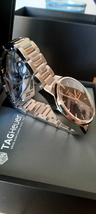 Tag heuer чисто нов с лепенките