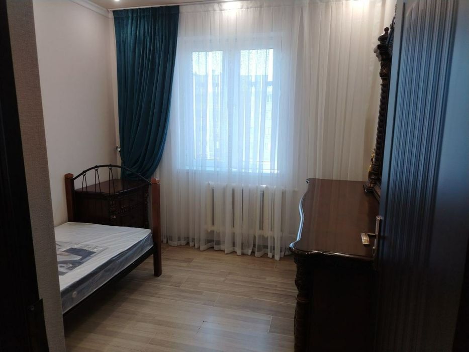 Срочно сдаю 4 ком евролукус квартира