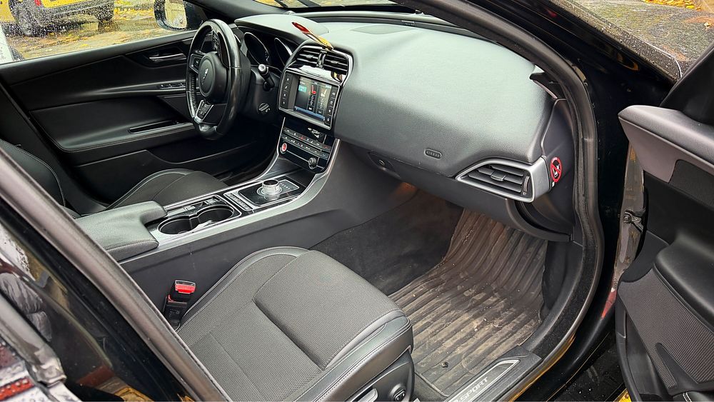 Jaguar xe/2.0 Diesel/2015/Usor Avariat