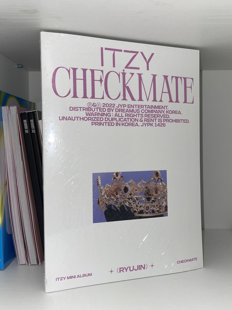 Kpop альбом Checkmate от Itzy