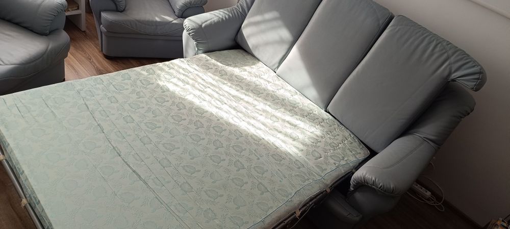 Set canapea cu fotolii