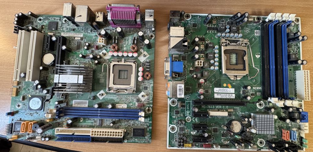 placi de baza In stare buna ambele la acelasi preț