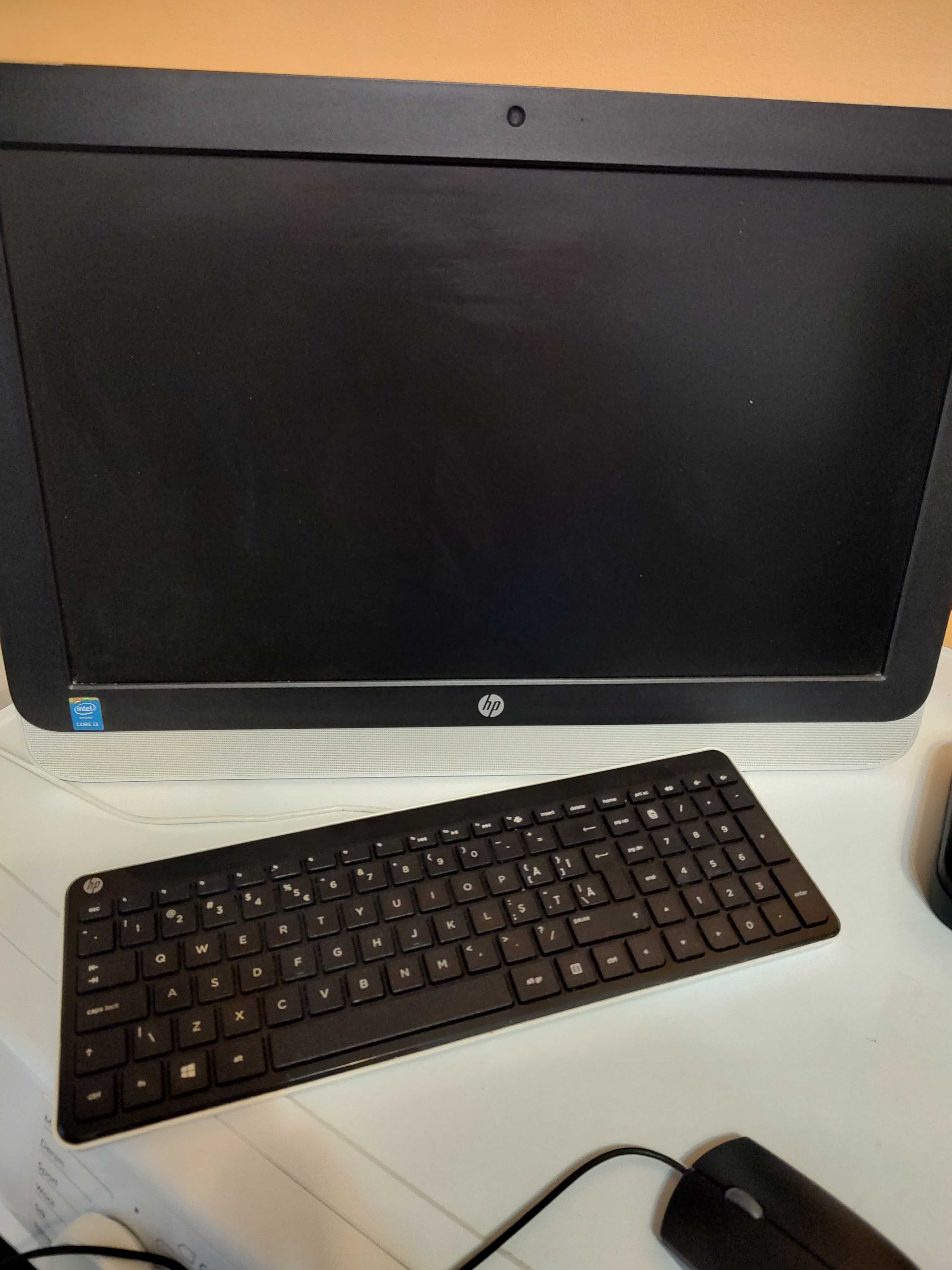 HP 22-3103nq All-in-One Desktop PC