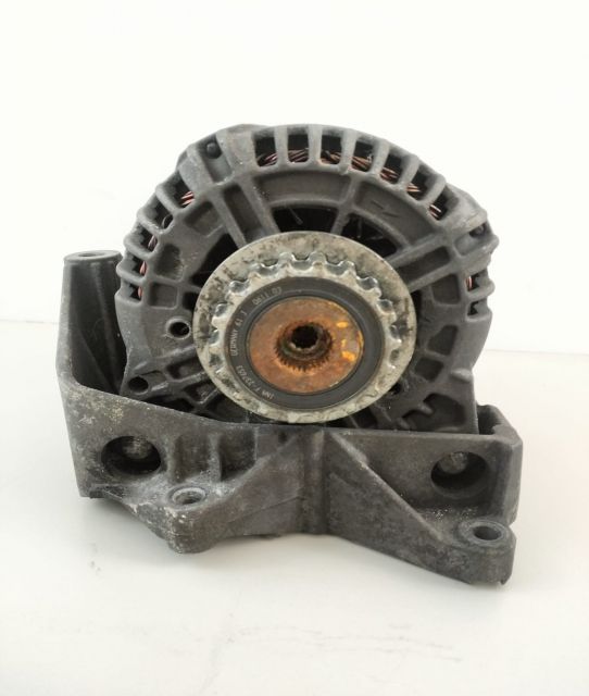Alternator  2.5 tdi Volkswagen VW Transporter T5