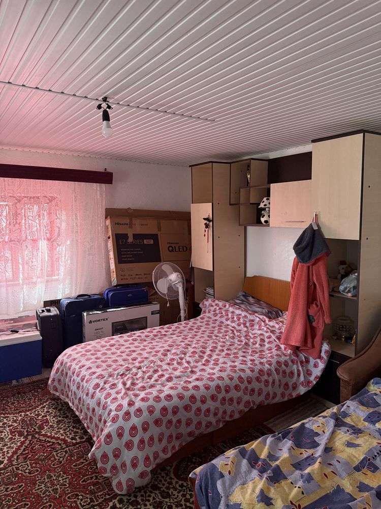 Vand casa 1400mp