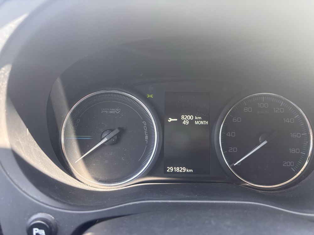 Mitsubishi Outlander PHEV 2014 – Hybrid Plug-In,