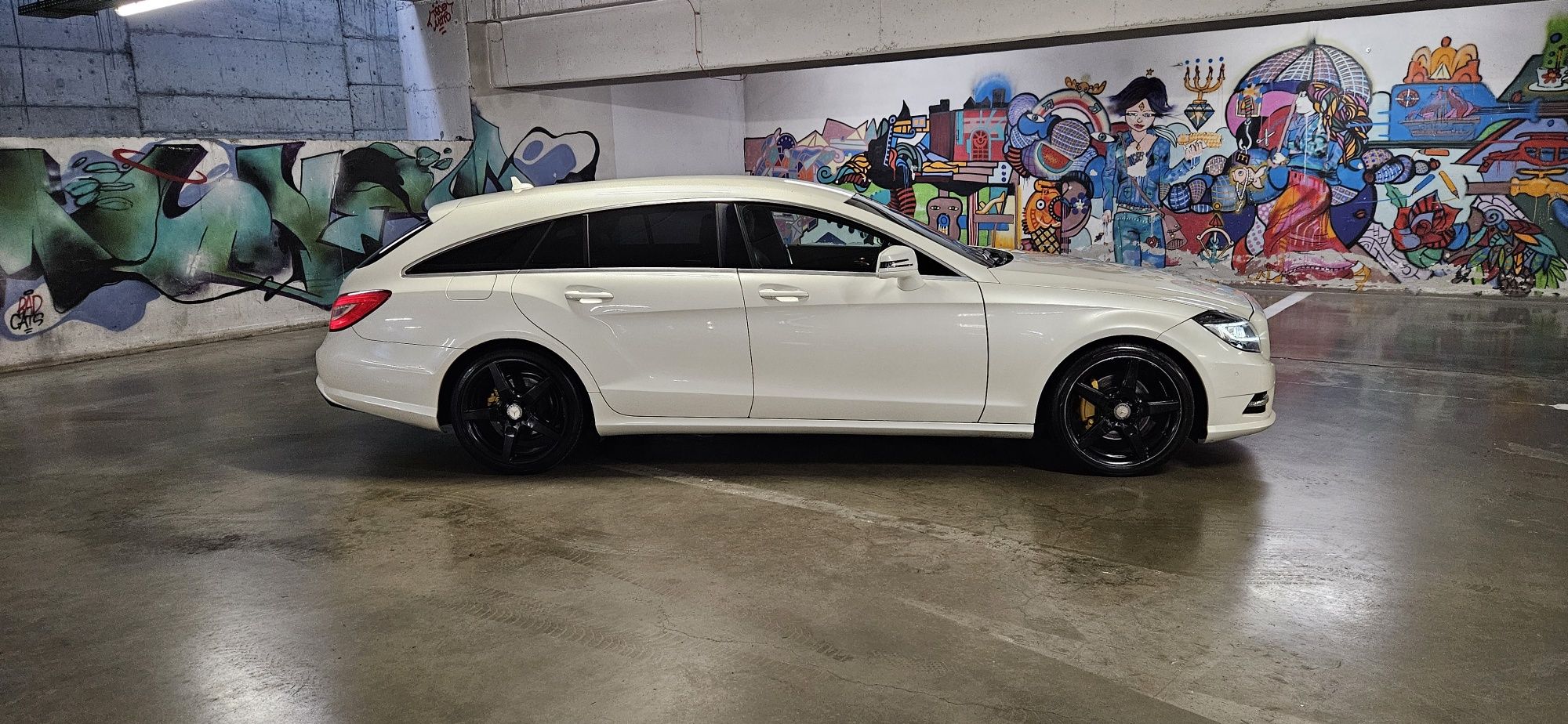 Vand Mercedes CLS 250, diesel, an 2015, Packet AMG, 4 MATIC ,Alb Perla