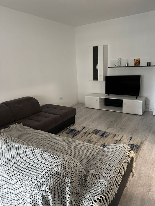 Inchirez Apartament Coressi.