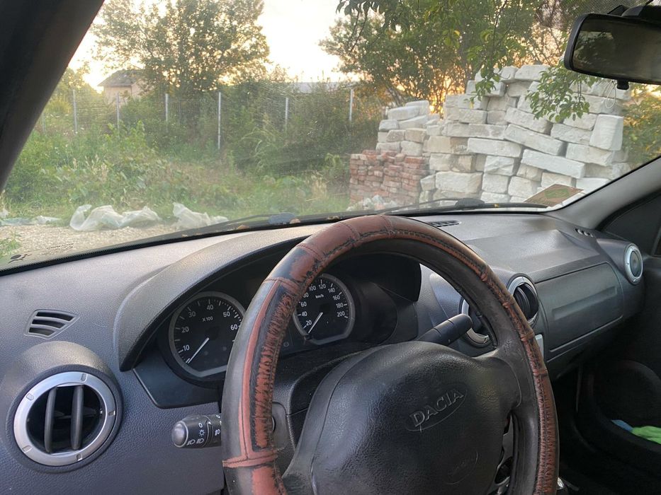 Dacia logan impecabila 2004