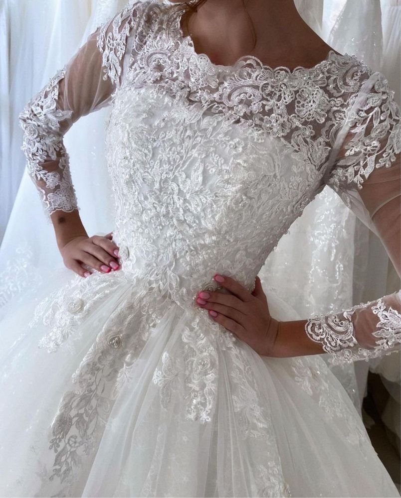 Свадебное платье 20.000