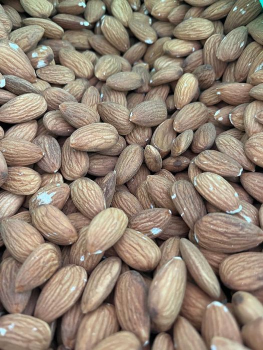 Продам вкусный Миндаль