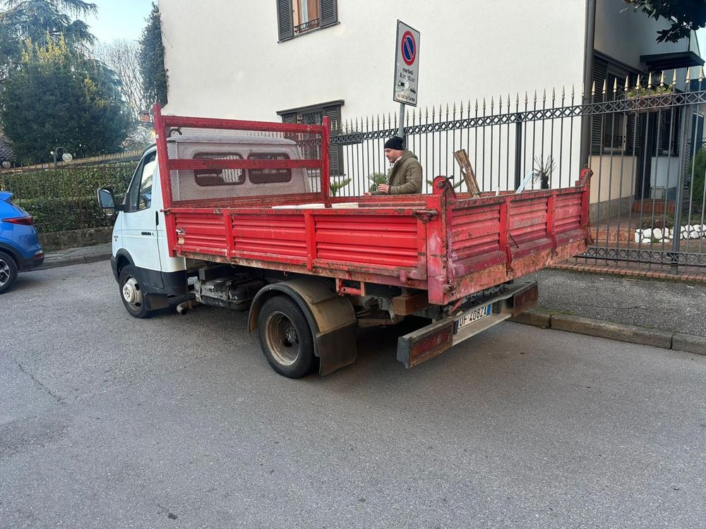 Iveco gaz 35-11 TDI ruseasca basculabila 3 parti italia radiata pt rom