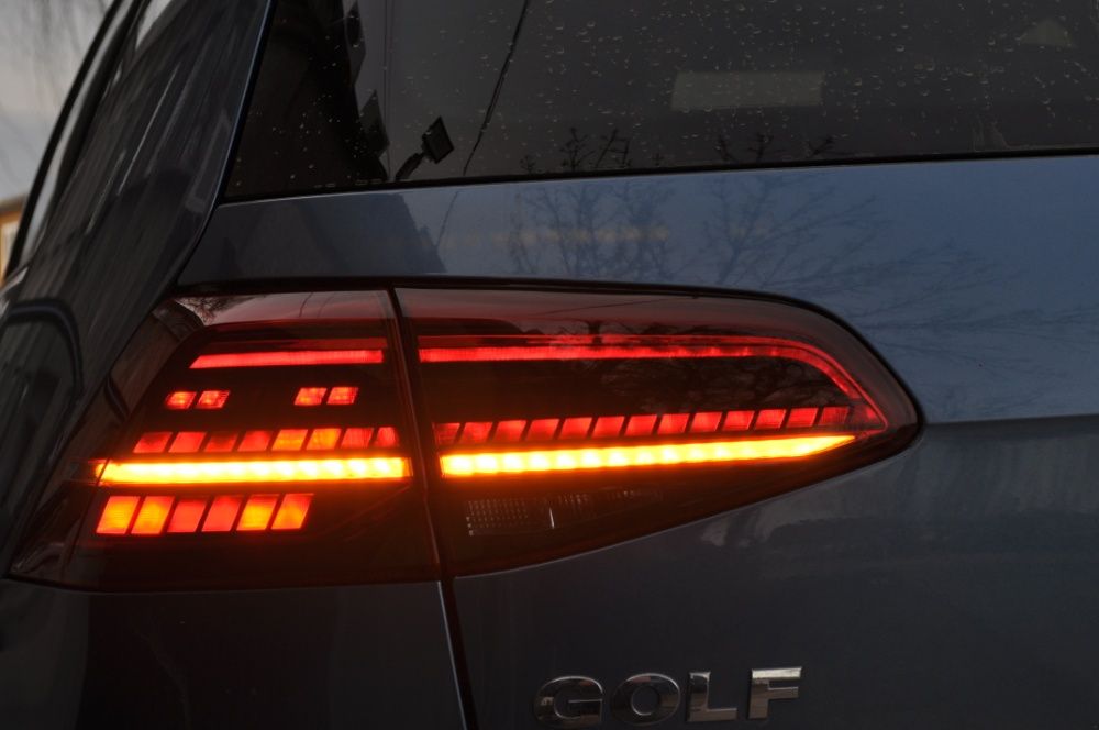 Stopuri LED VW Golf 7 semnalizare dinamica Facelift look