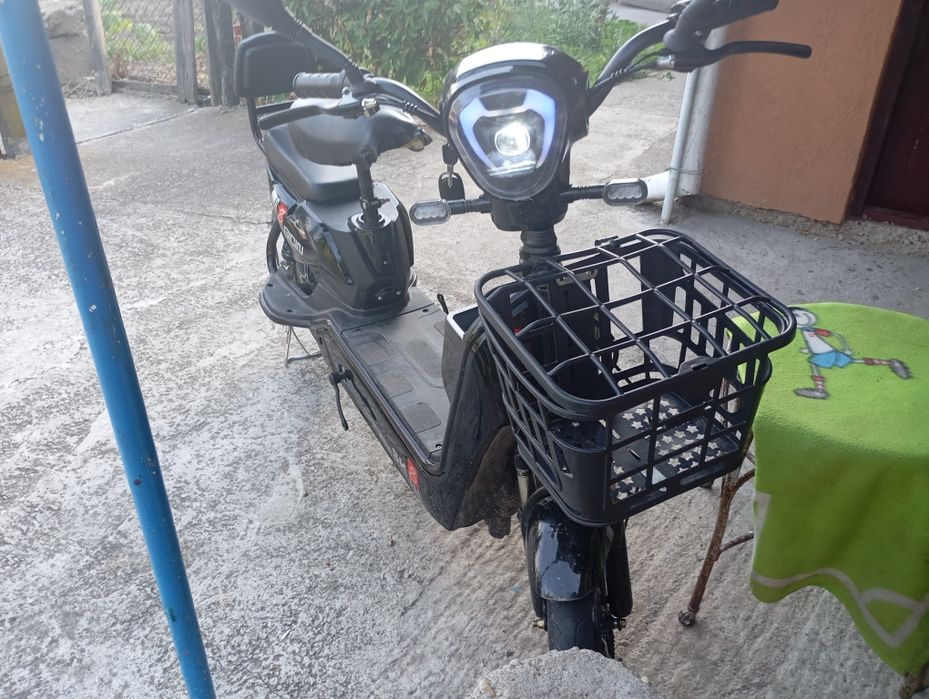 Scuter electric GICINU