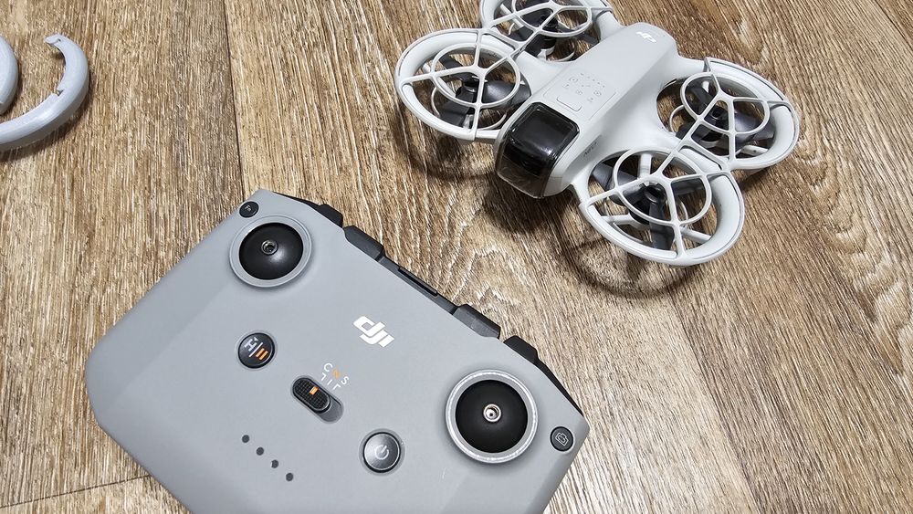 Продам Дрон DJI Neo Fly More Combo