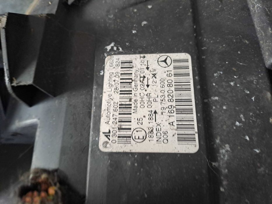 Far Stanga dreapta Faruri Mercedes B Class W245 cu lupa