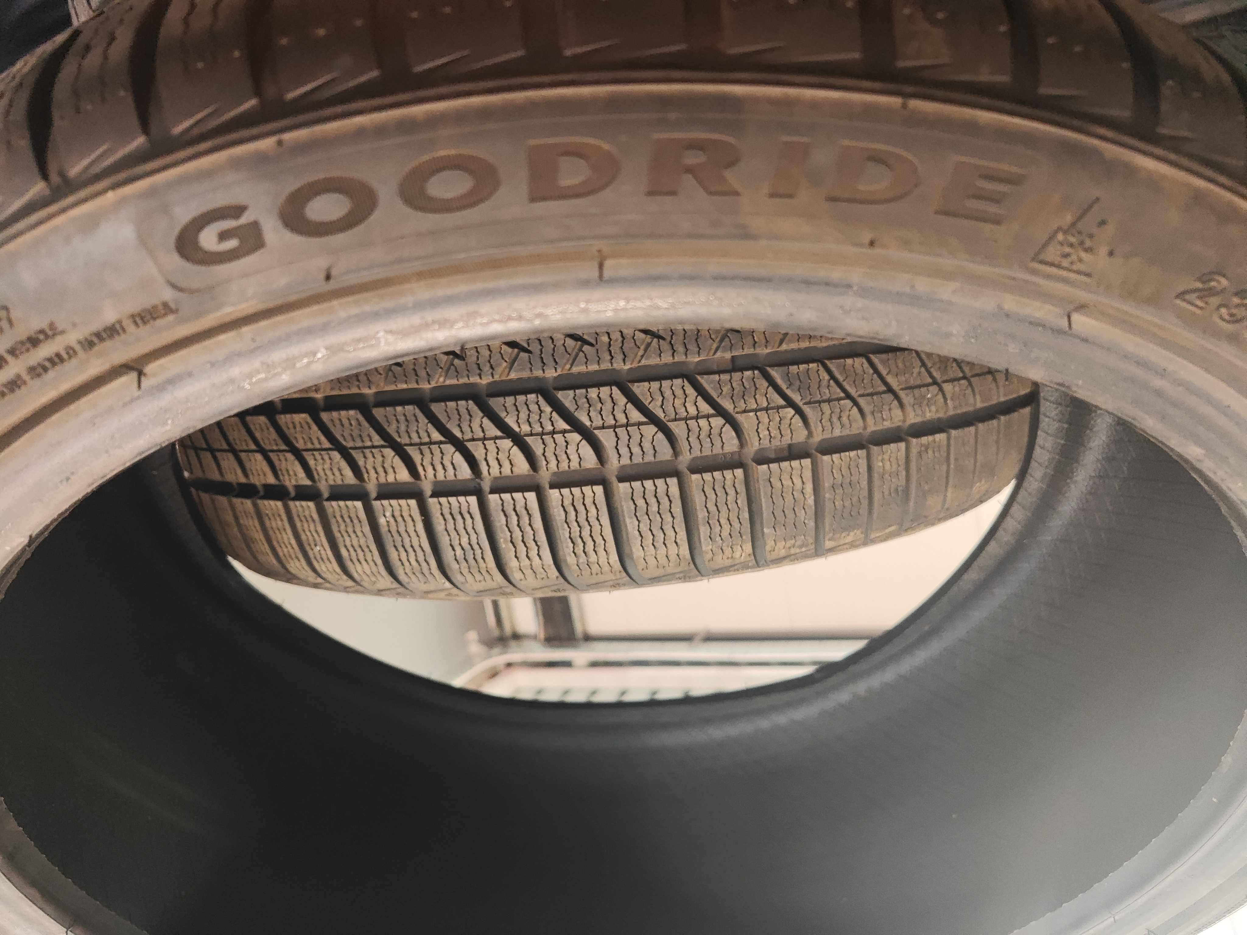 4бр.зимни гуми 235/35/19 Goodride