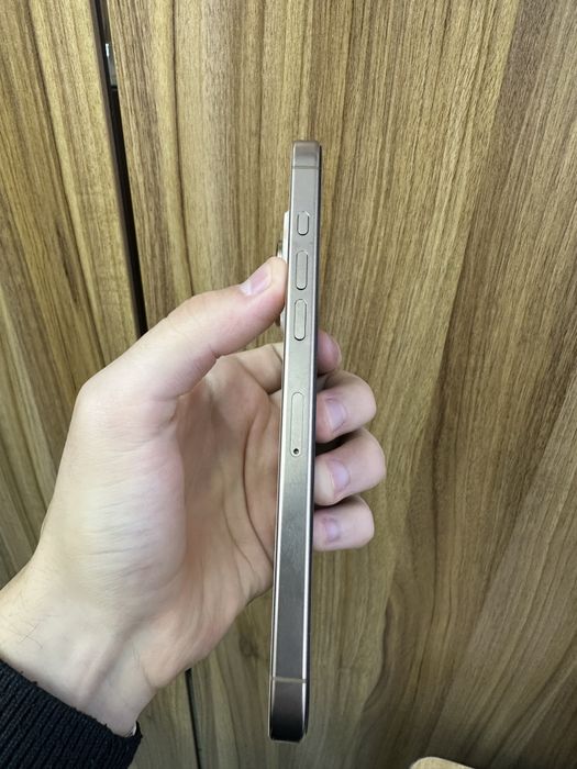 Iphone 16 pro max desert 256 gb 100% 204 sikl