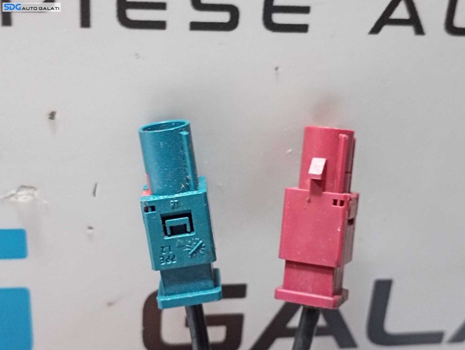 Antena Radio Audi A8 D3 3.0 TDI 2003 - 2010 Cod 4E0035503R [M6118]