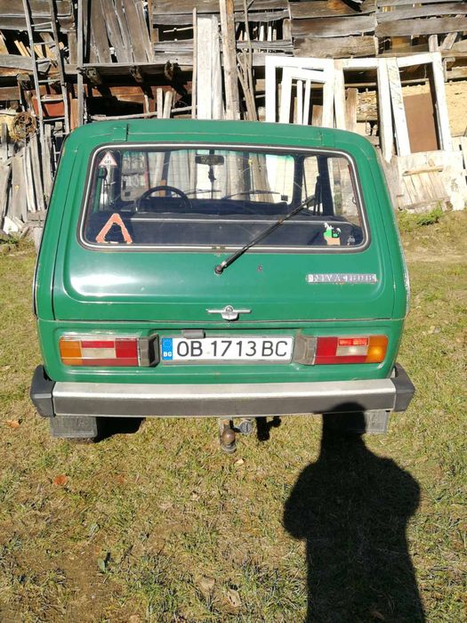 Продавам лада нива 1600