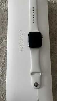 Продам apple watch series 8