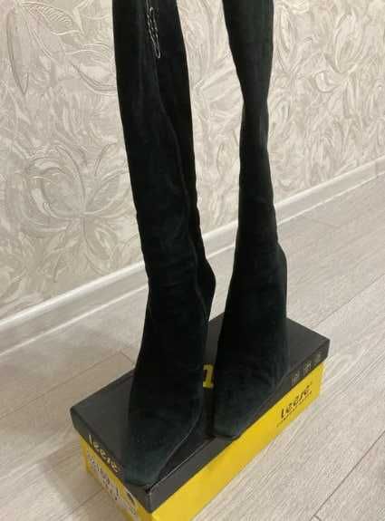 Женские замшевые сапожки в отличном состоянии