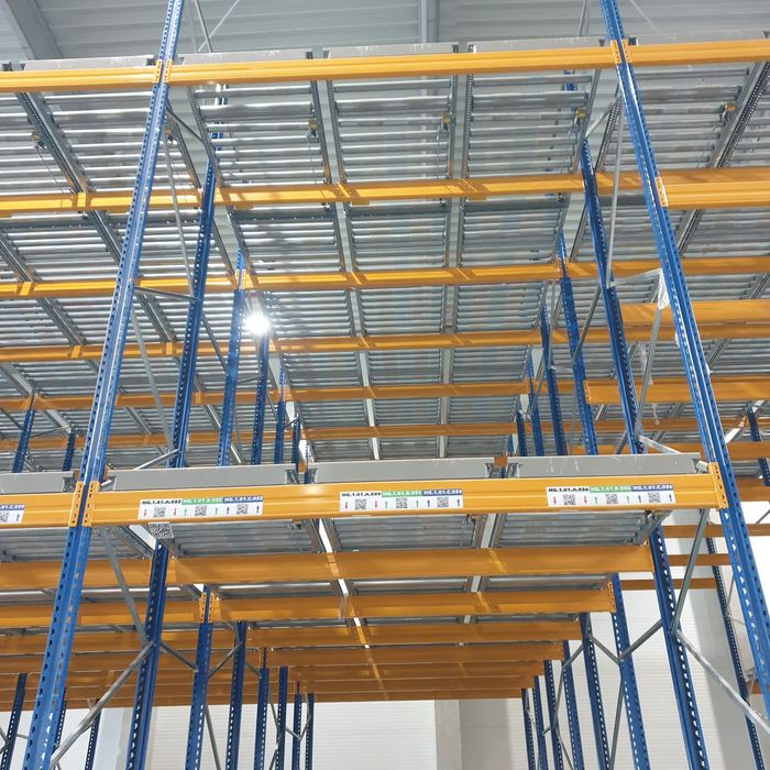 Rafturi metalice de vânzare producător Dexion
