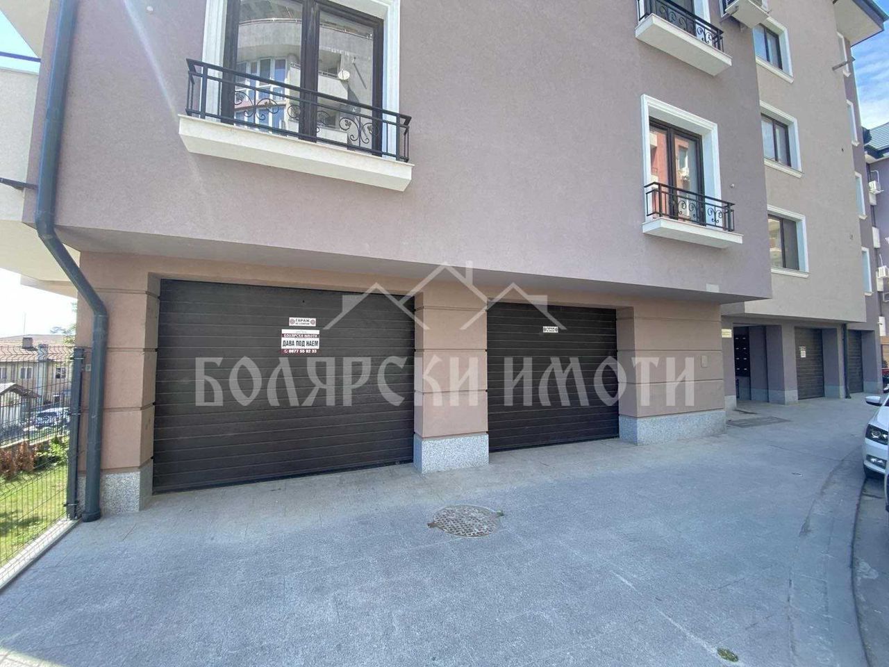 Дава се под наем Гараж / Паркомясто в Велико Търново, Акация - 55 кв.м за 229.5 € - Снимка #2