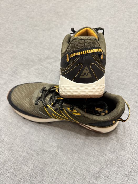 New Balance  маратонки  унисекс