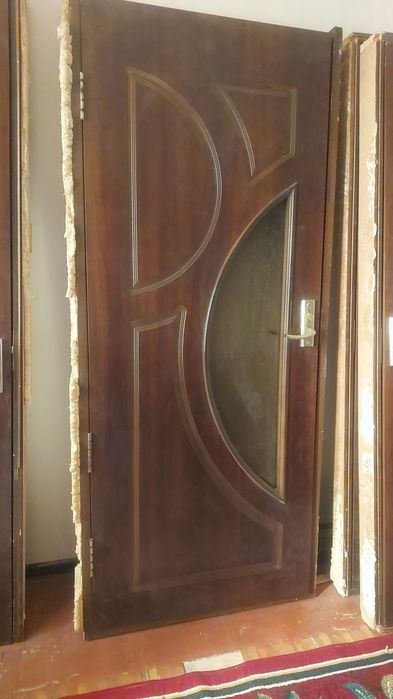 Срочно продаётся  комплект ешик дом учун