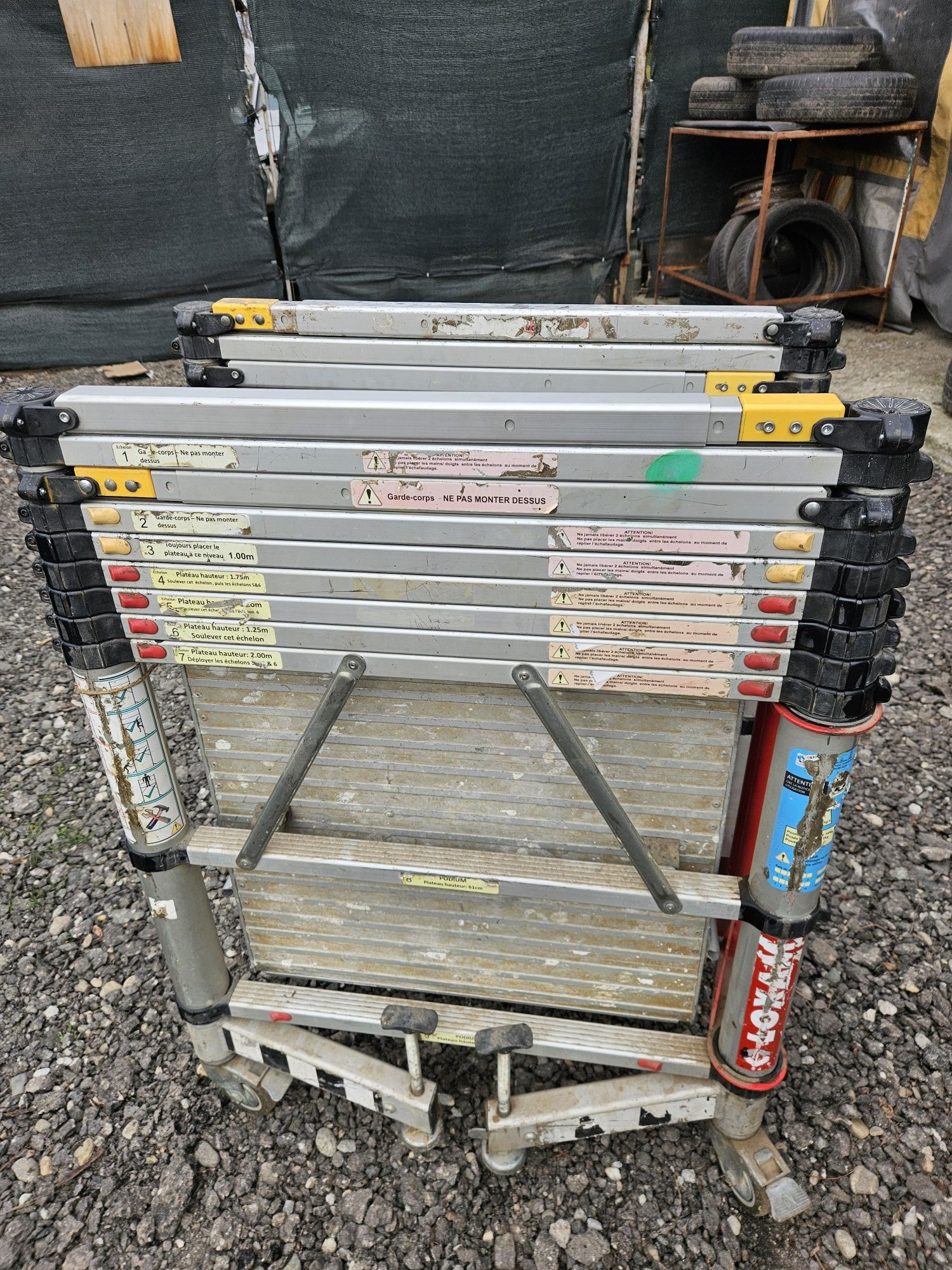 Schela din aluminiu tip acordeon se pliaza