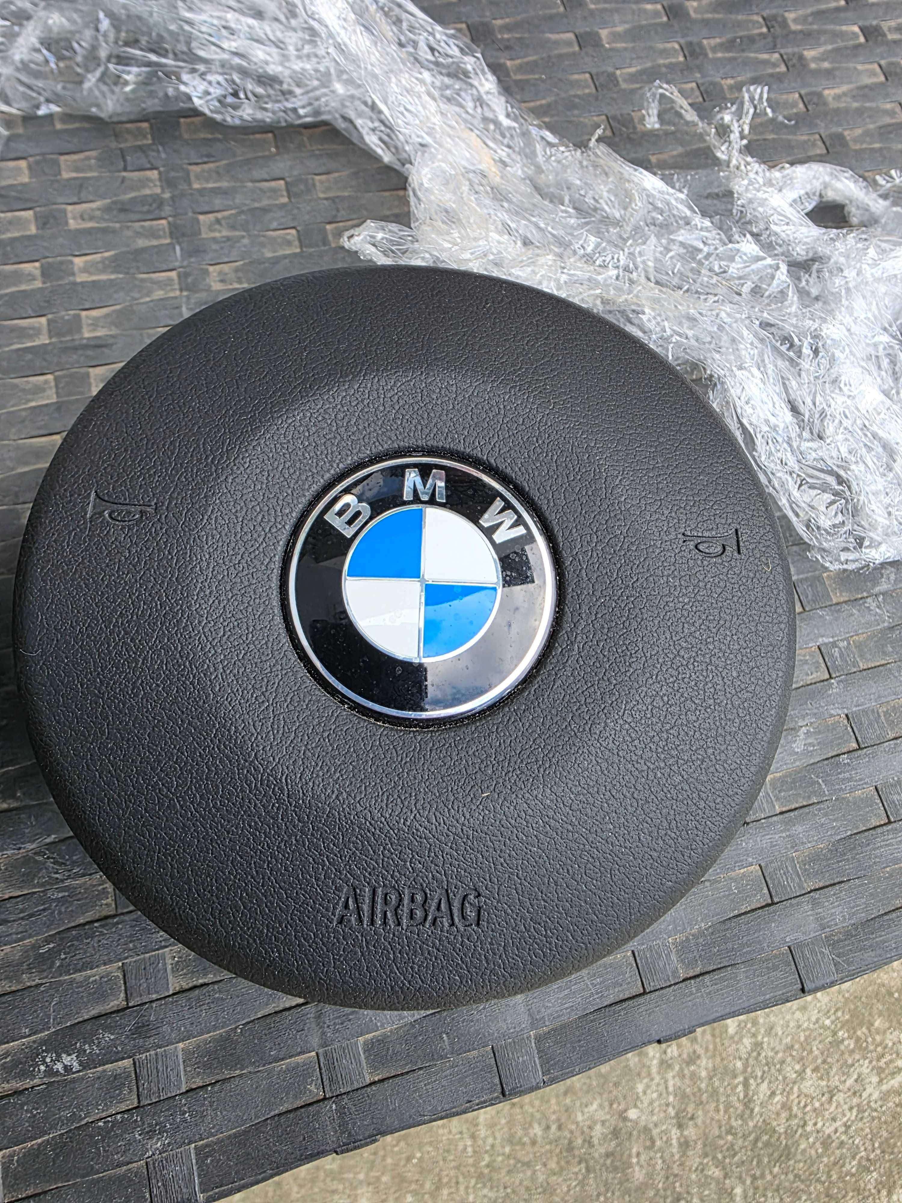 Продавам въздушна възглавница за волан BMW m f30 f15 f10 f25 f01 f48