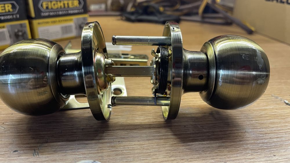 Butuc deschidere ușă (exterioară)