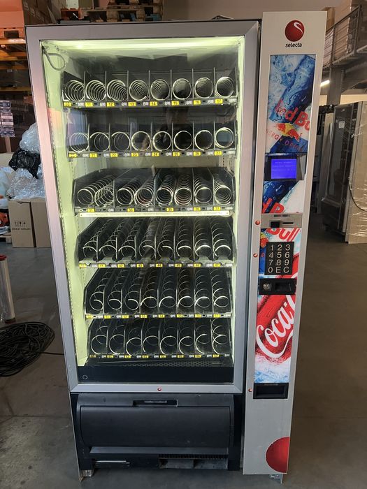 Хладилен вендинг автомат Necta Samba