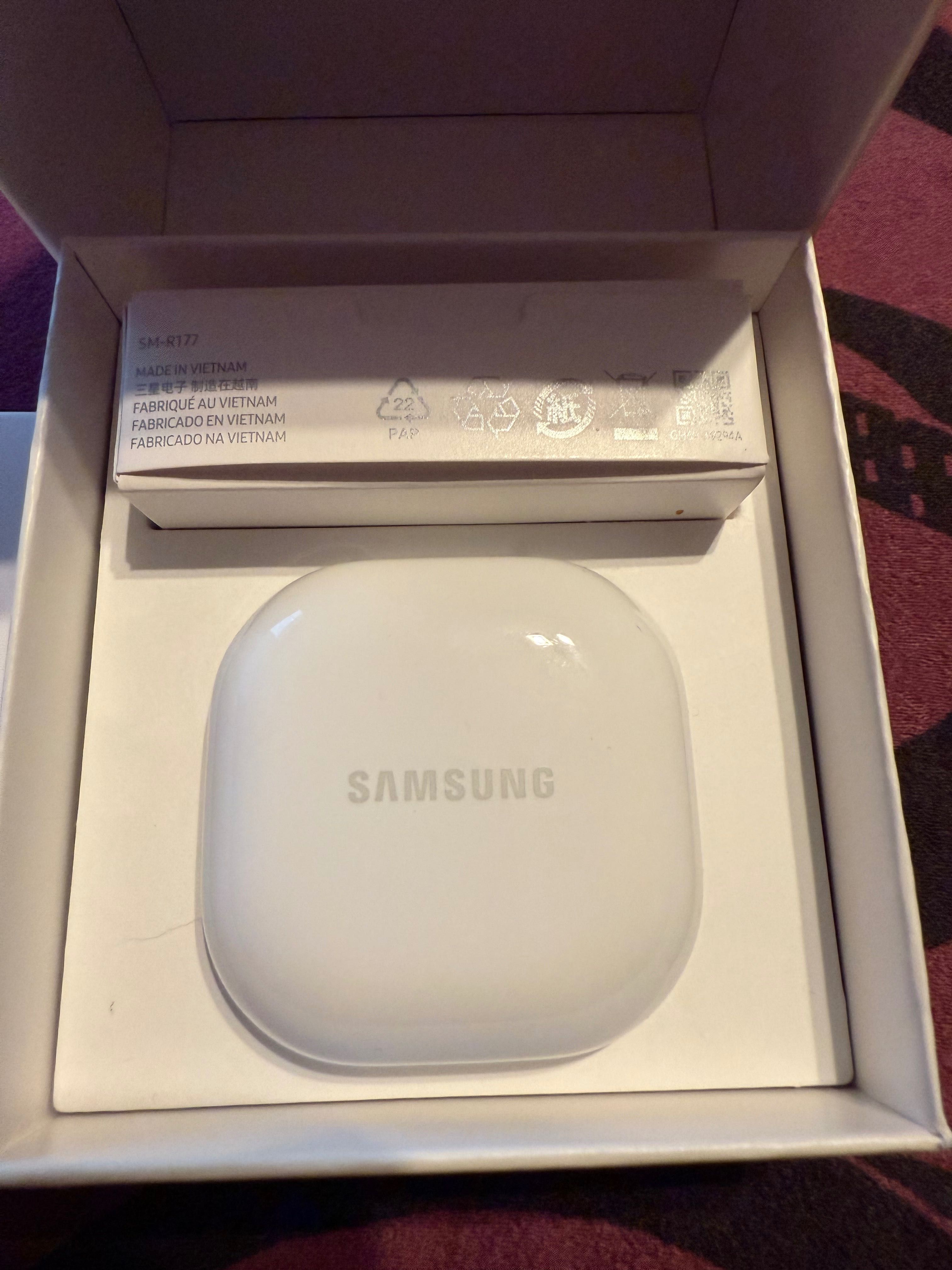 Слушалки Samsung galaxy buds 2