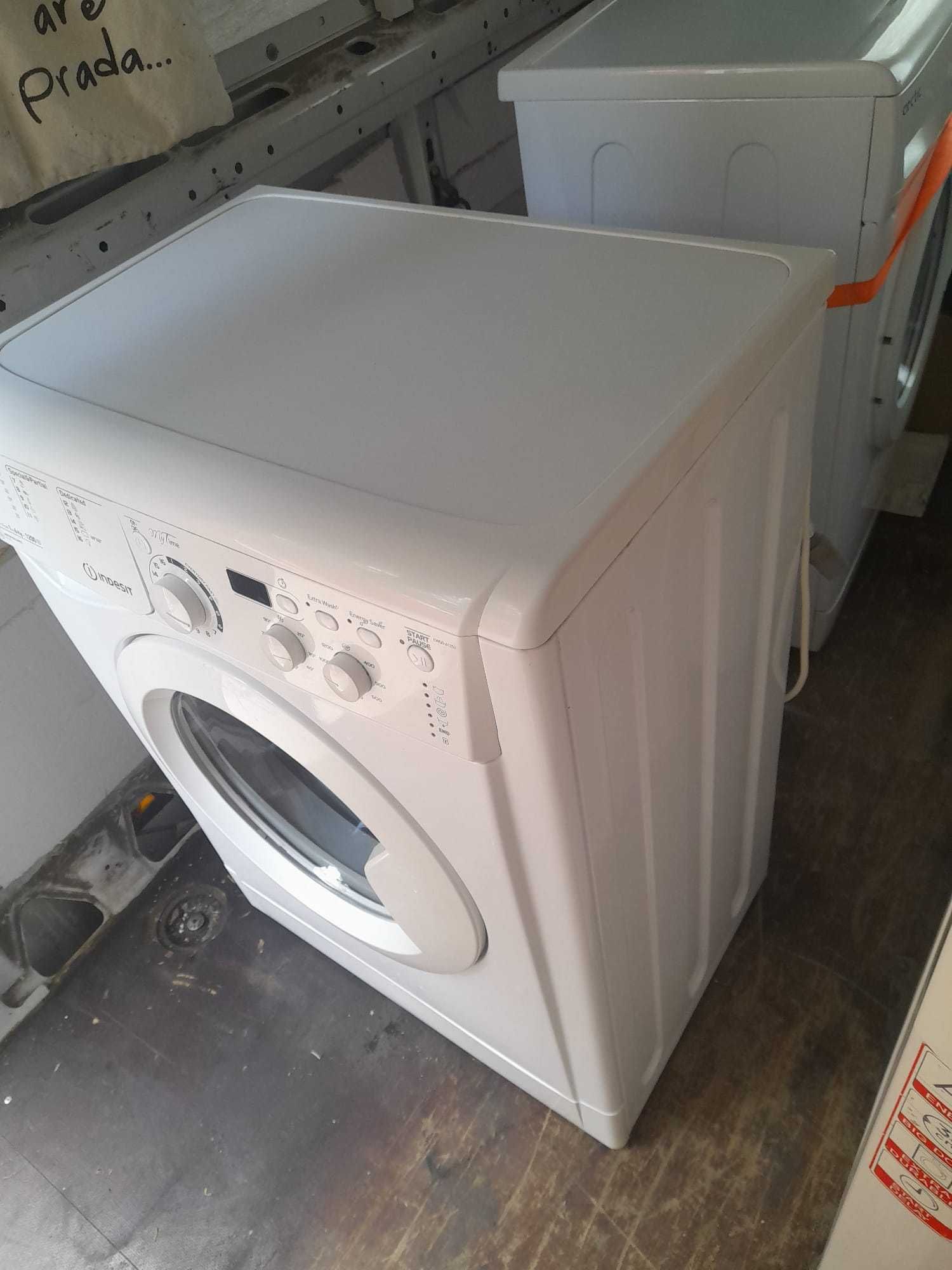 Masina de spalat de vanzare Indesit 6 kg Pret 500 lei