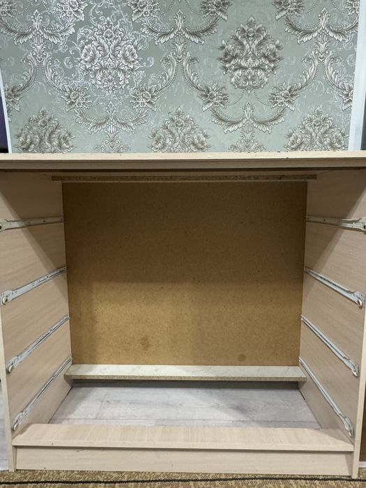 Камод ……………………..