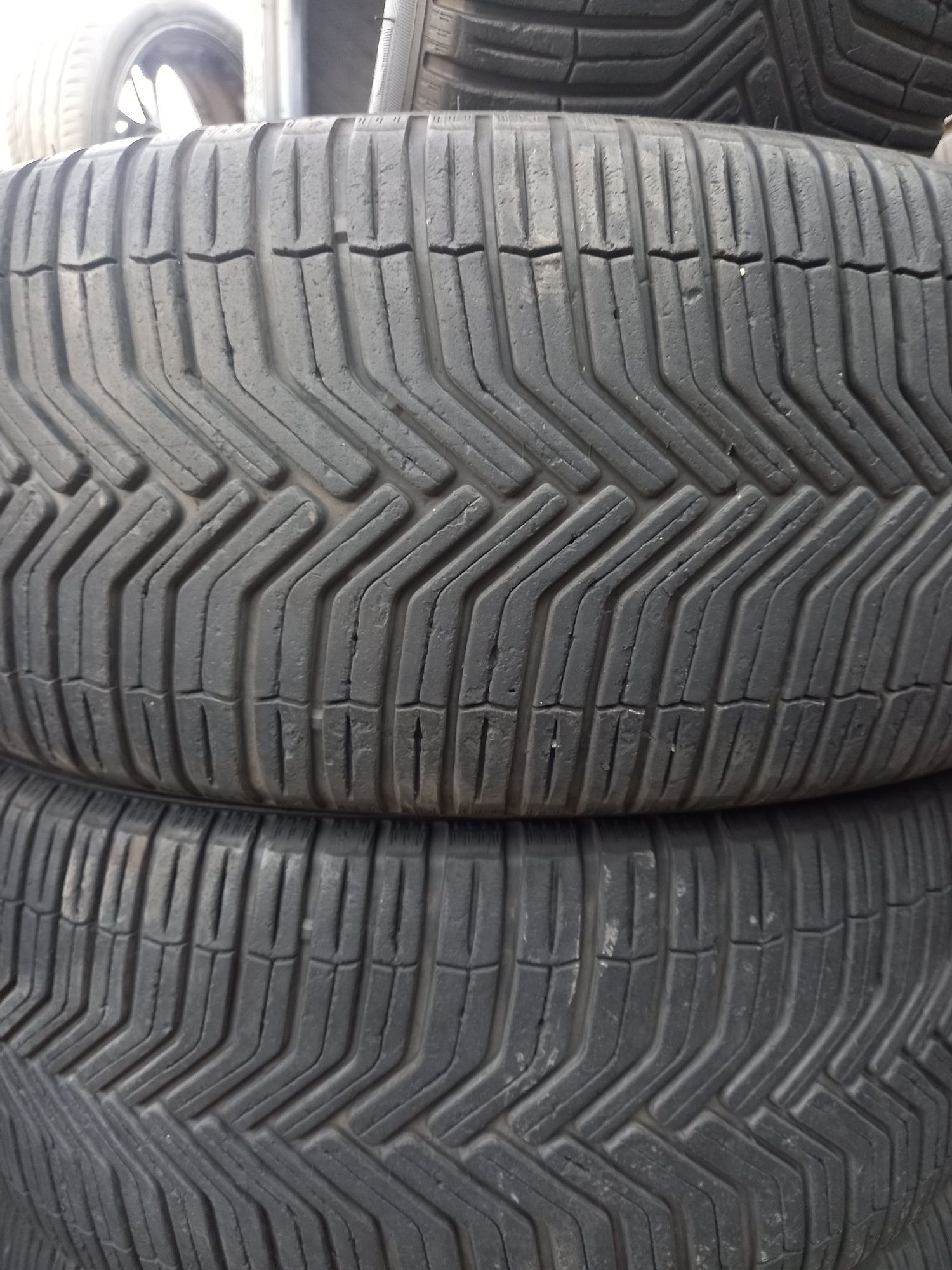 MICHELIN 240$ Комплект 4 шт от Хонжи, Хондай,  Малибо, КИА  5  на дру