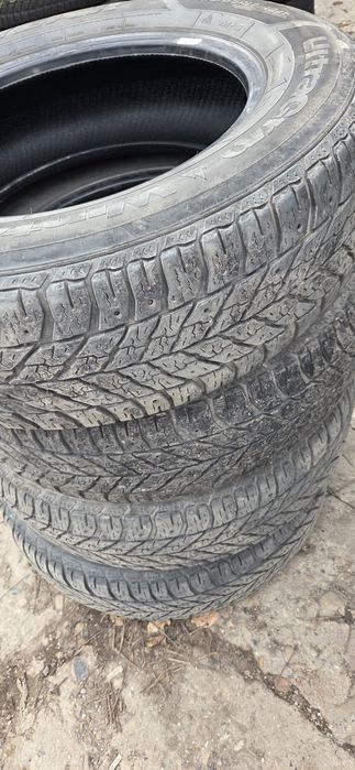 235 65 17 зимни гудиър